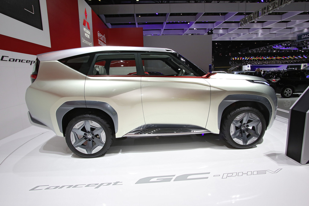 Genf 2014: Mitsubishi stellt GC-PHEV vor