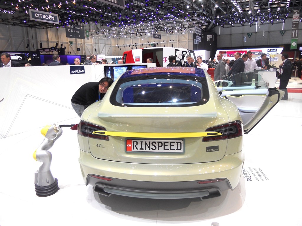 Genf 2014: Rinspeed hebt am Boden ab
