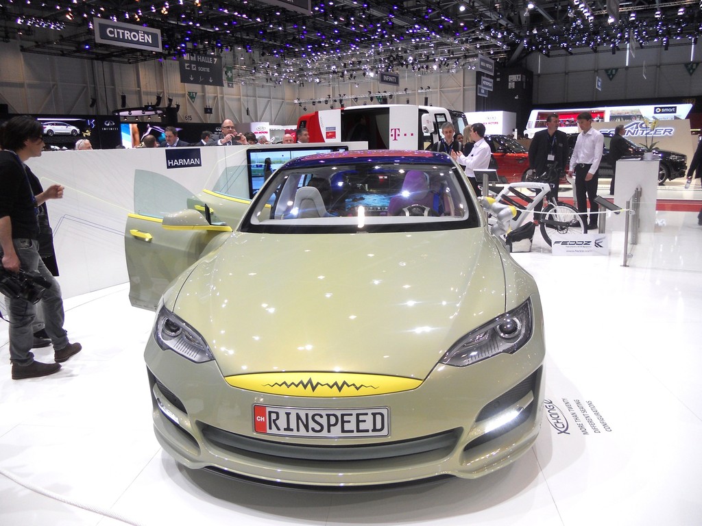 Genf 2014: Rinspeed hebt am Boden ab