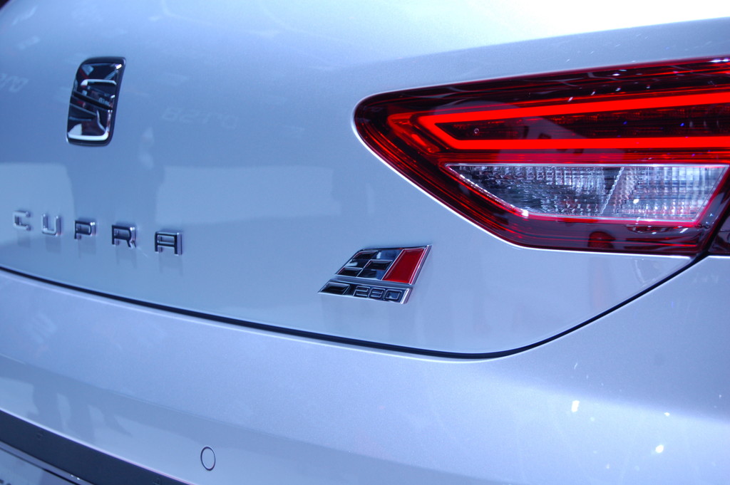 Genf 2014: Seat Leon setzt Duftmarke auf der Nordschleife