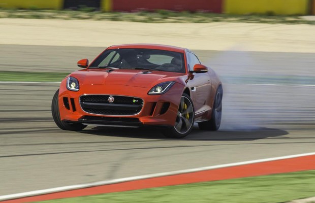 Jaguar F-Type R Coupé: Jaguars schärfste Katze