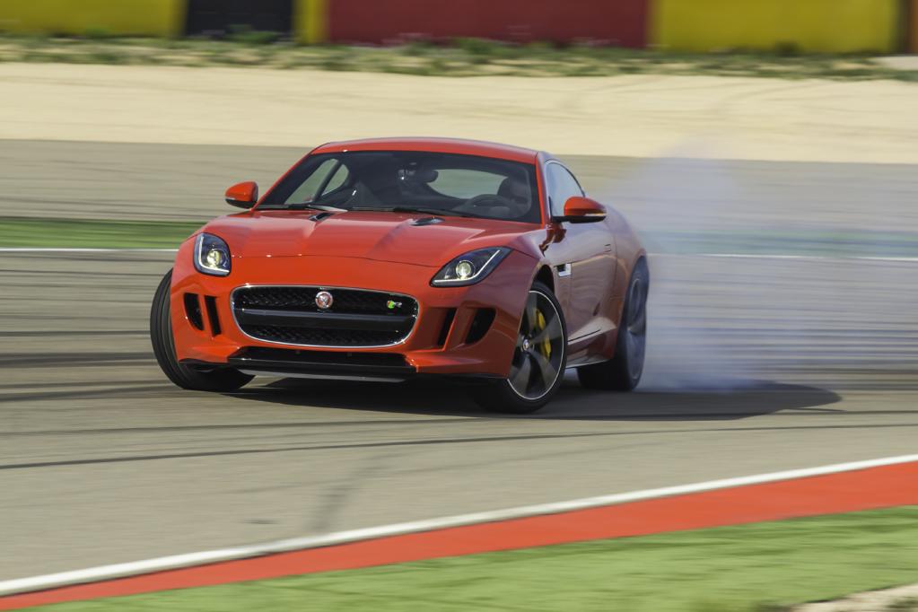 Jaguar F-Type R Coupé: Jaguars schärfste Katze