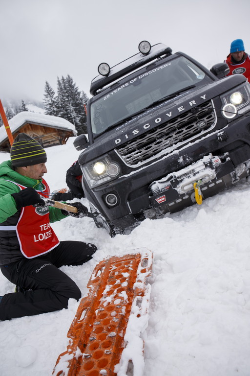 Junge Britin meistert Land Rovers Herausforderung am besten