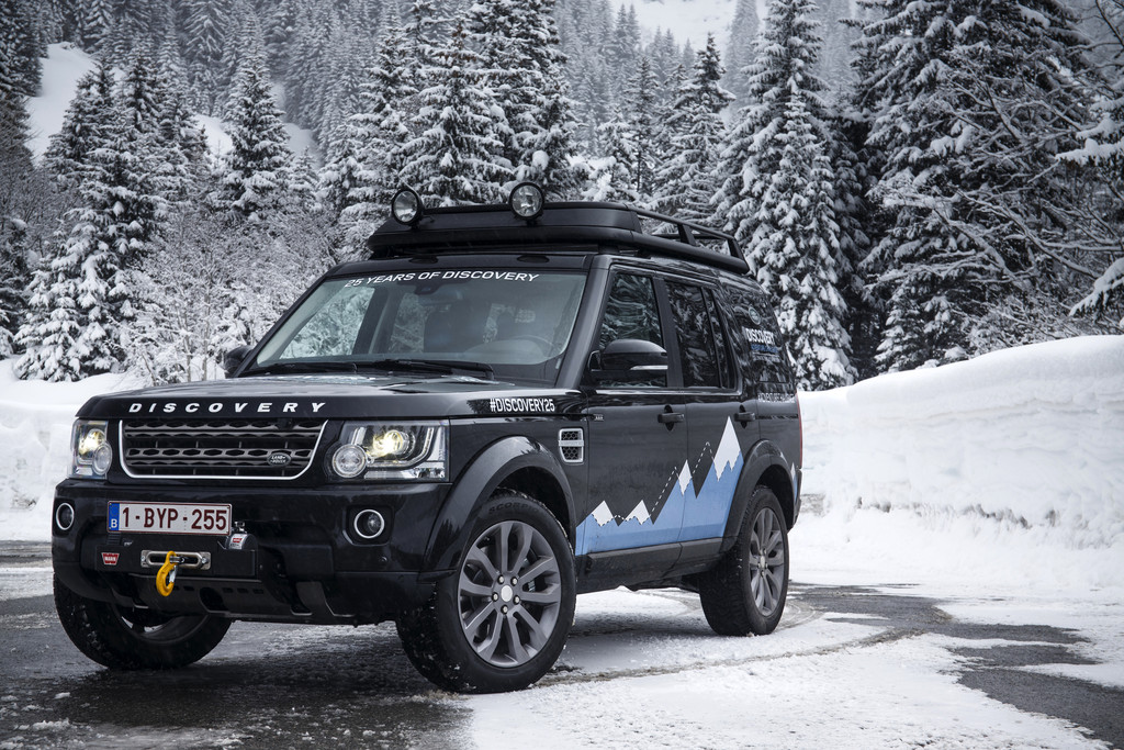 Junge Britin meistert Land Rovers Herausforderung am besten