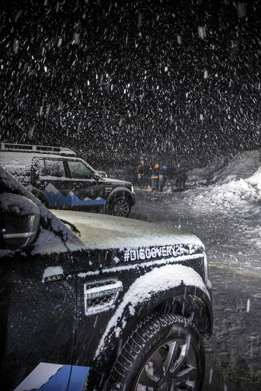 Junge Britin meistert Land Rovers Herausforderung am besten