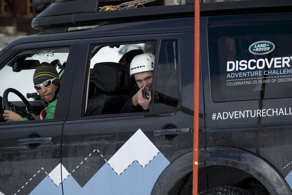Junge Britin meistert Land Rovers Herausforderung am besten