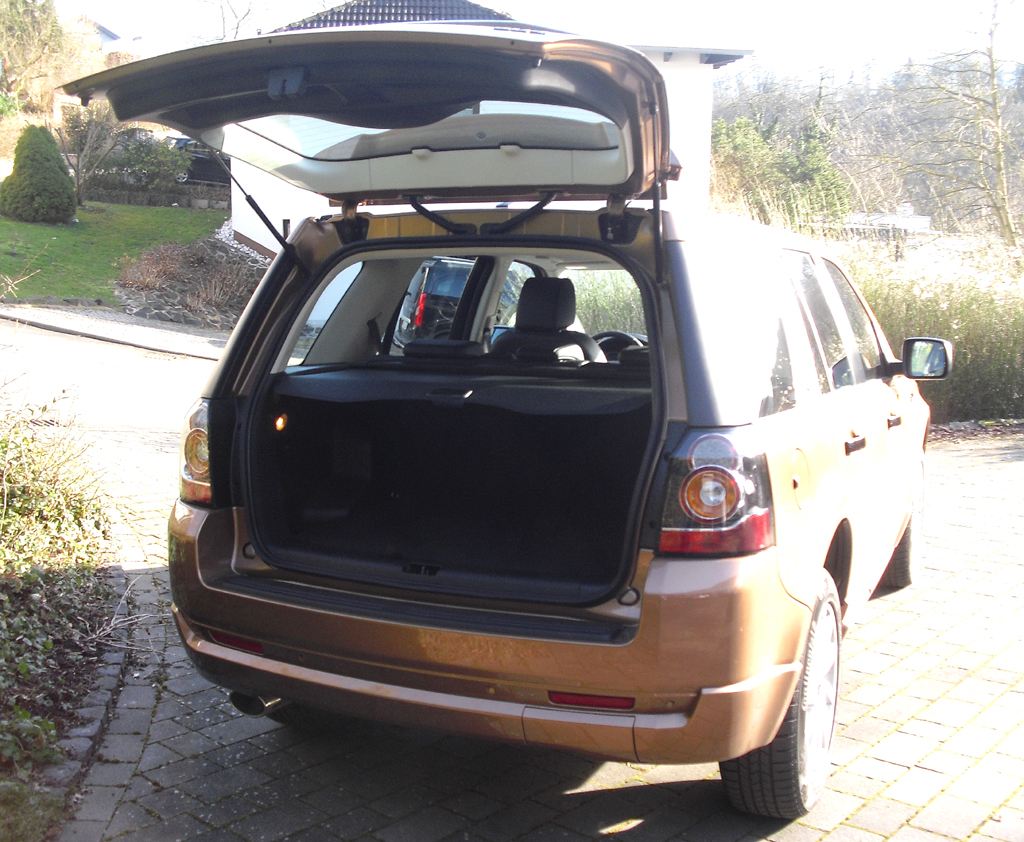 Land Rover Freelander: Das Gepäckabteil fasst bis zu 1670 Liter. 
