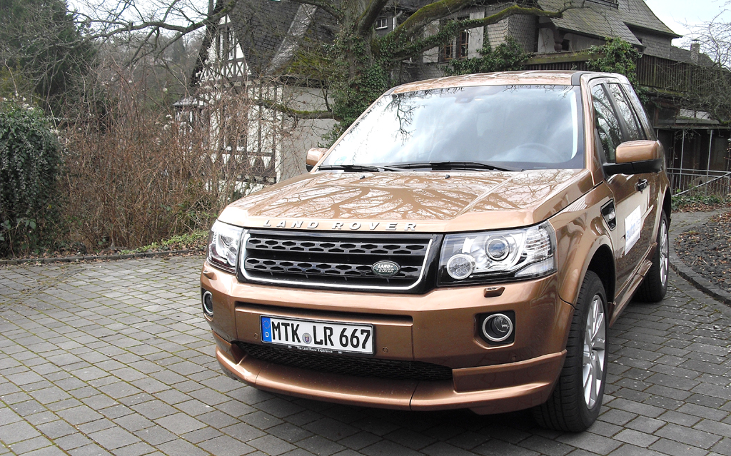 Land Rover Freelander: Insgesamt stehen zwei Diesel und ein Benziner zur Wahl.