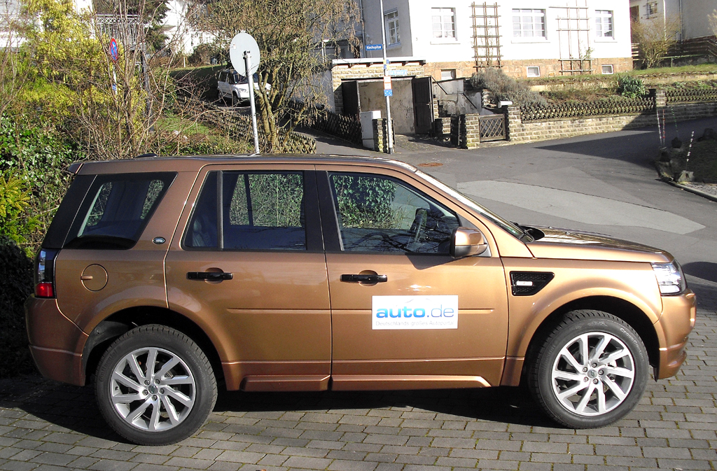 Land Rover Freelander: So sieht das kompakte SUV-Modell von der Seite aus. 