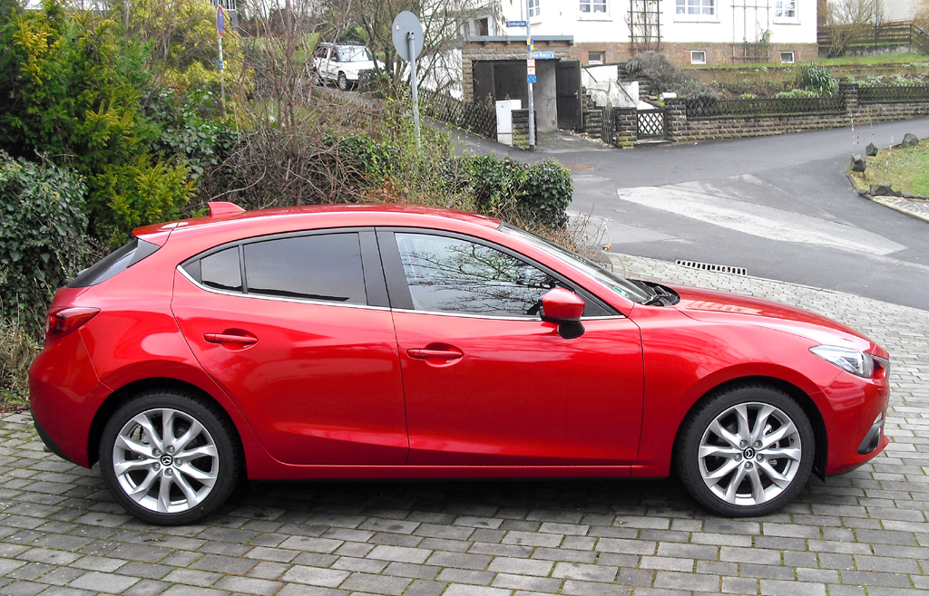 Mazda3: So formschön sieht der Fünftürer von der Seite aus.