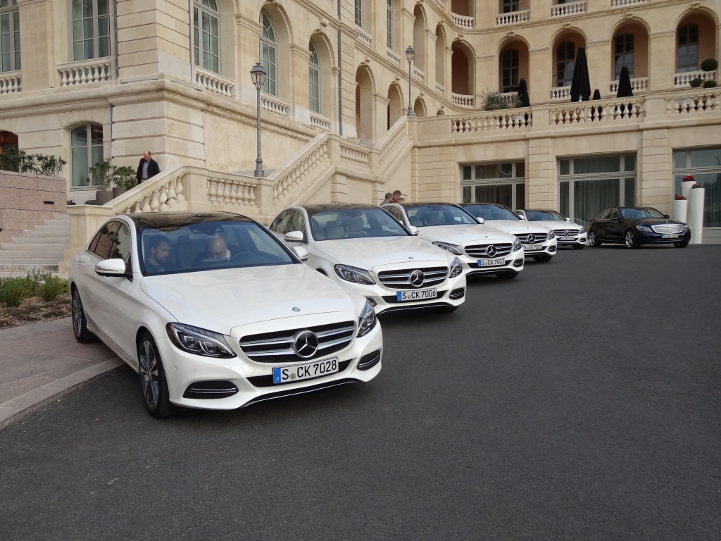 Mercedes-Benz C- und GLA-Klasse kommt zu den Händlern