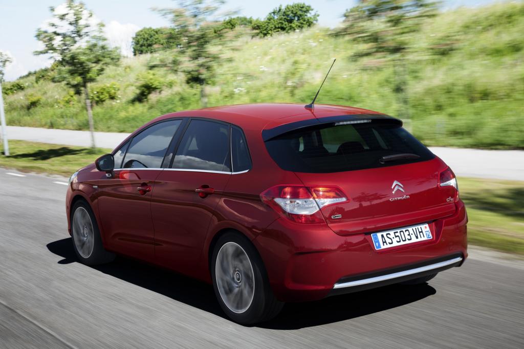 Mit jetzt 4,8 Litern auf 100 Kilometer verbraucht der geschrumpfte Motor 23 Prozent weniger