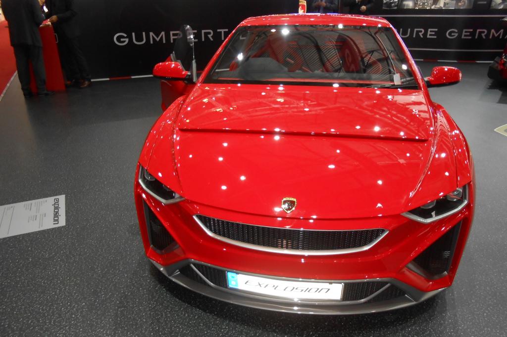 Neue Sportwagen: Gumpert Explosion und Zenvo ST1