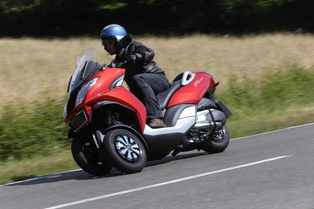 Peugeot kurbelt Rollersaison an