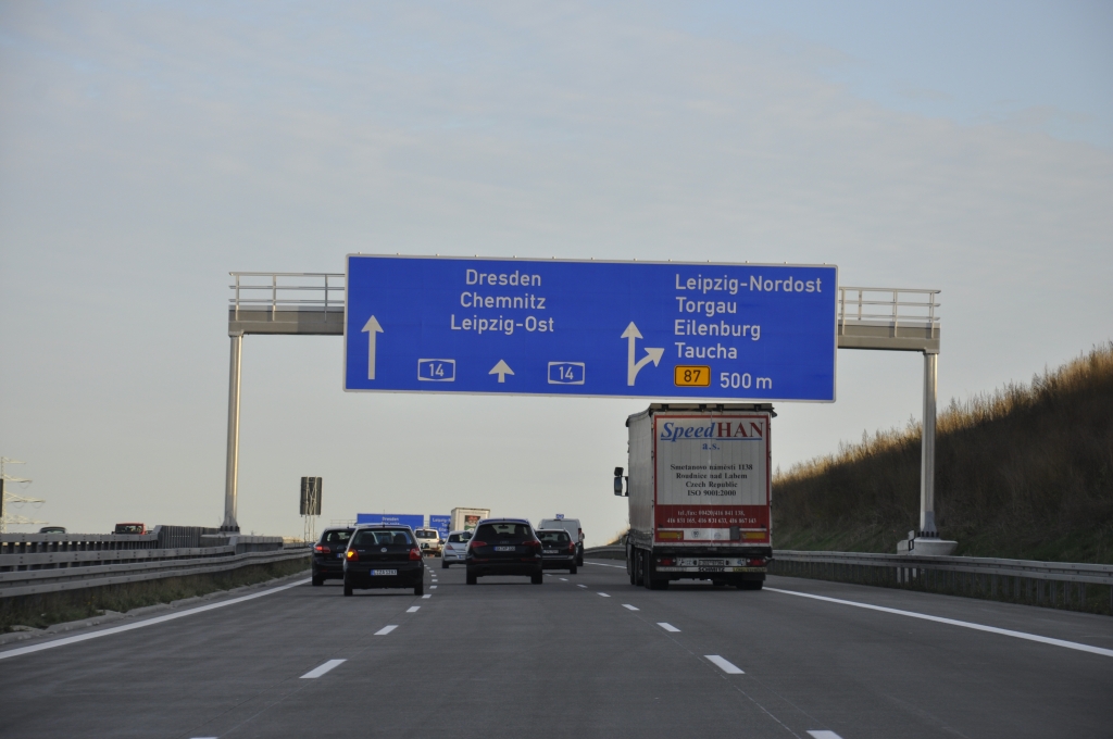 Pkw-Maut mit Tempolimit - Werden nur „Raser“ zur Kasse gebeten?