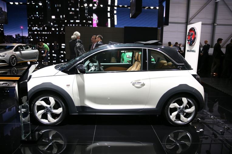 Premiere in Genf: Opel Adam Rocks. 