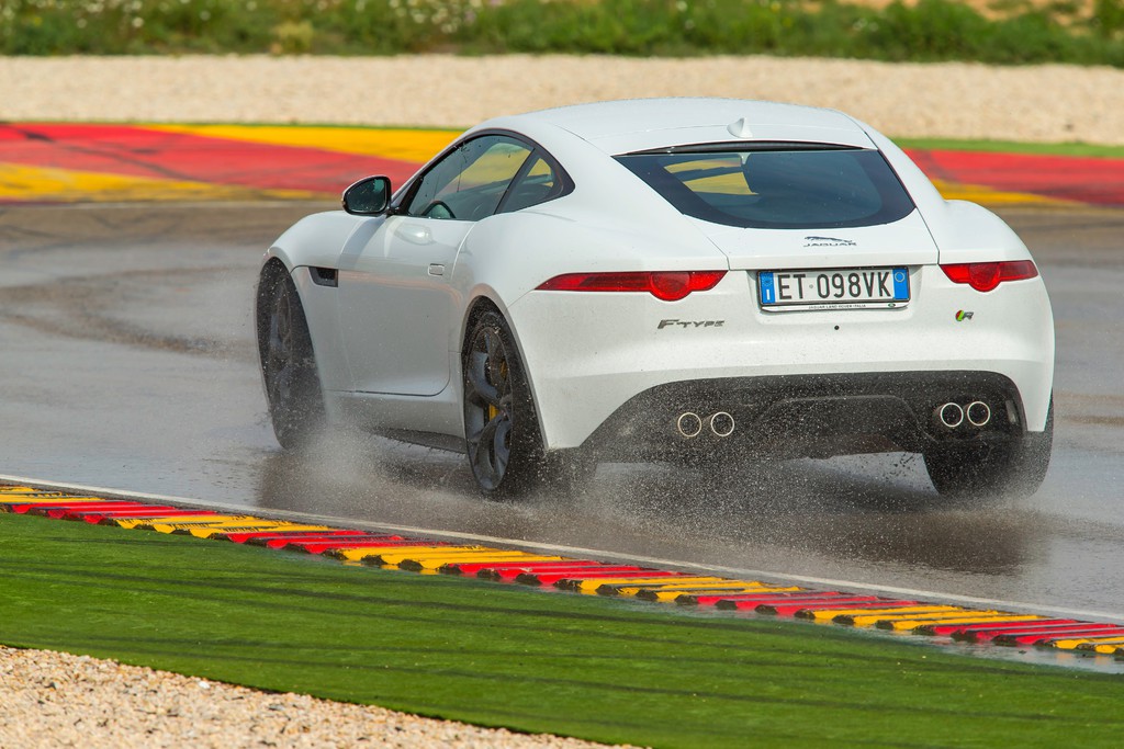 Pressepräsentation Jaguar F-Type Coupé: Alles passt
