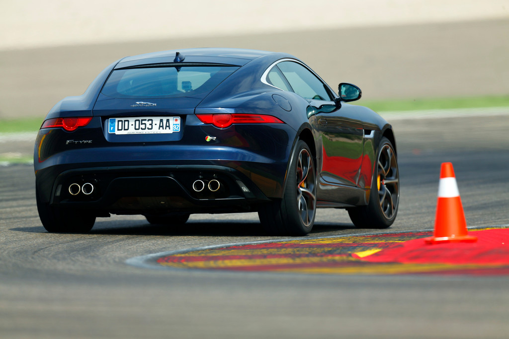 Pressepräsentation Jaguar F-Type Coupé: Alles passt