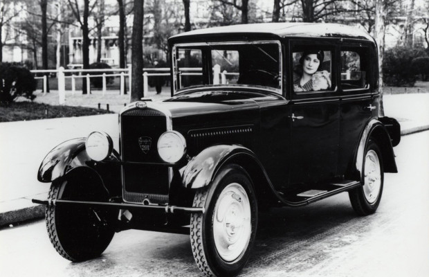 Retro Classics: Peugeot-Club mit fünf Vorkriegsmodellen vertreten