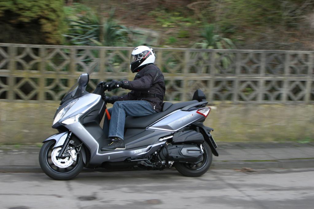 SYM GTS 300: Taiwan-Roller jetzt mit ABS