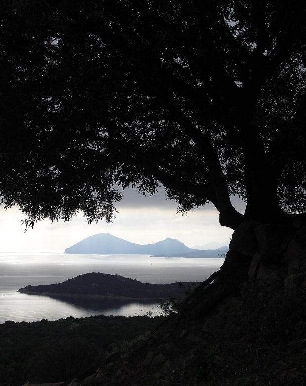 Sardinien: Auf der Insel der Nuraghen im Mittelmeeer