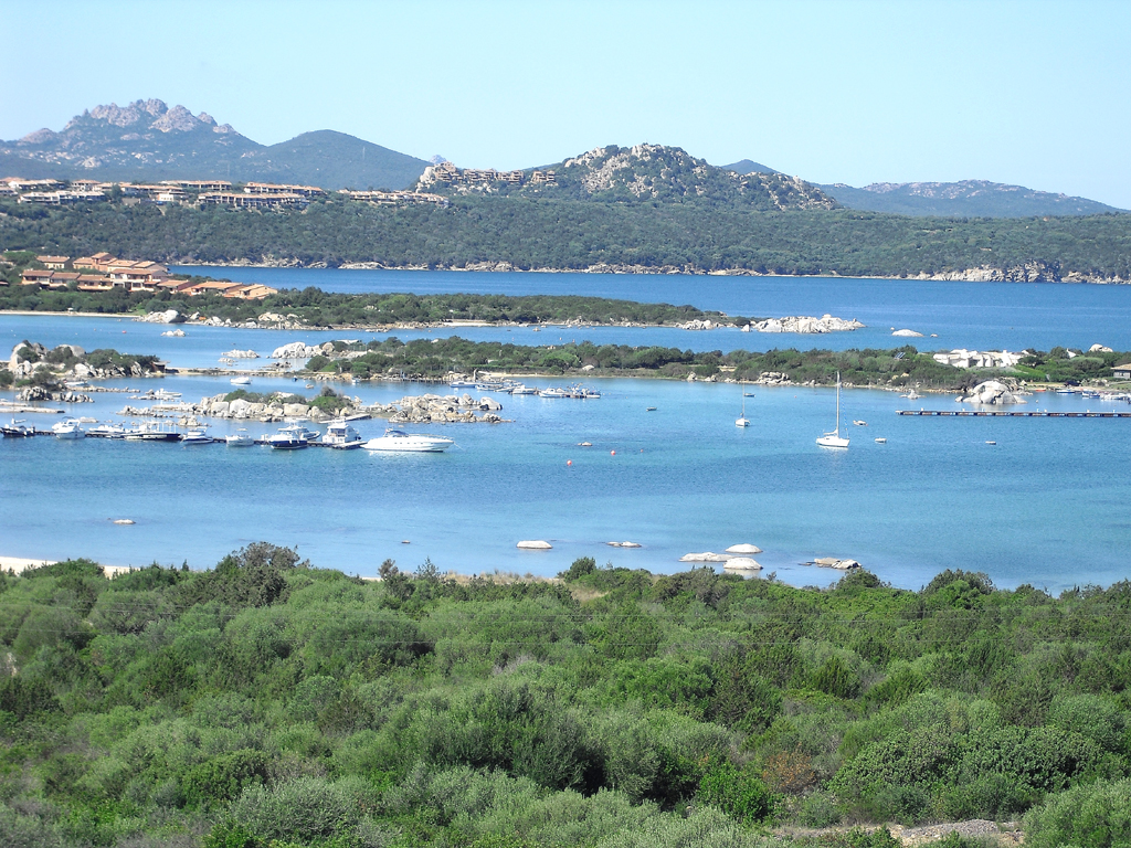 Sardinien: Auf der Insel der Nuraghen im Mittelmeeer