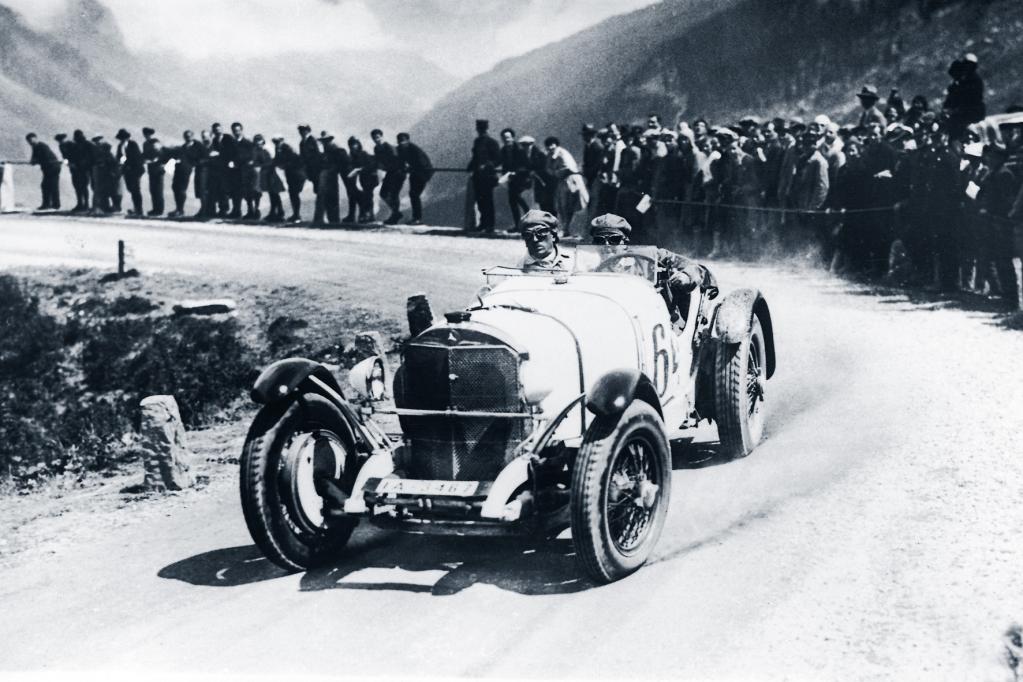 Techno Classica: Zeitreise der Autobauer