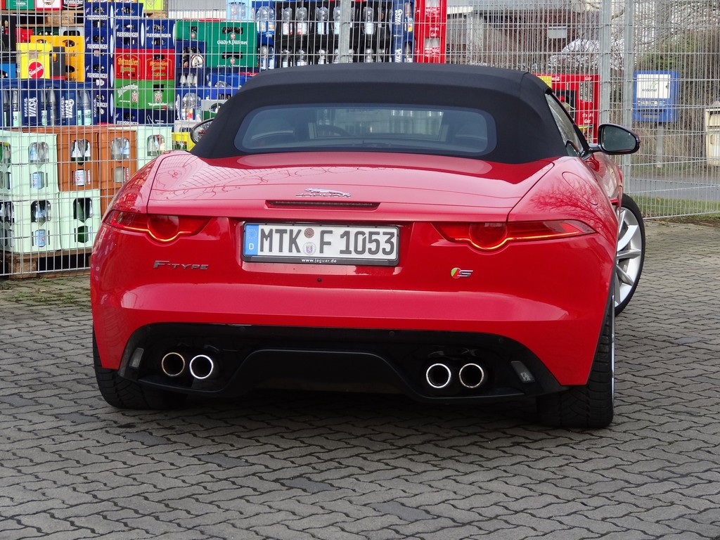 Test Jaguar F-Type Roadster - Das rockt gewaltig