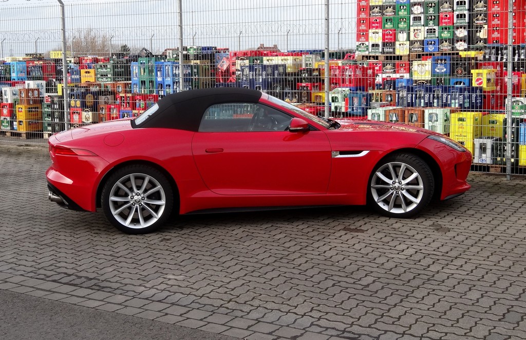 Test Jaguar F-Type Roadster - Das rockt gewaltig