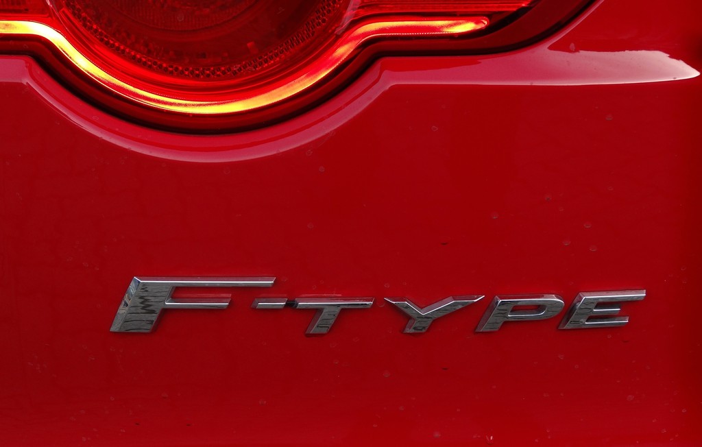 Test Jaguar F-Type Roadster - Das rockt gewaltig