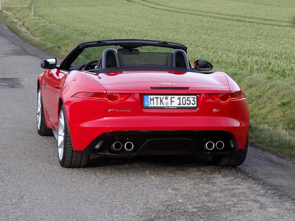 Test Jaguar F-Type Roadster - Das rockt gewaltig