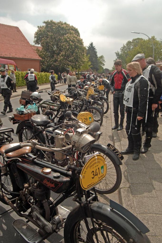Veteranen-Rallye: Bitte losknattern!