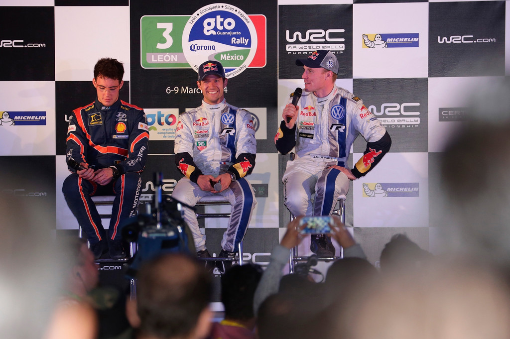 WRC 2014: Überlegener Sieg für Ogier