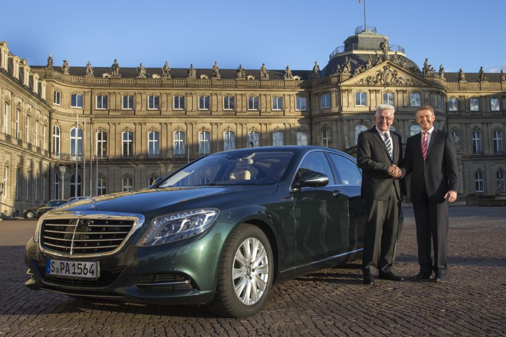 Winfried Kretschmann und Daimler-Vorstand Thomas Weber - Foto: Daimler