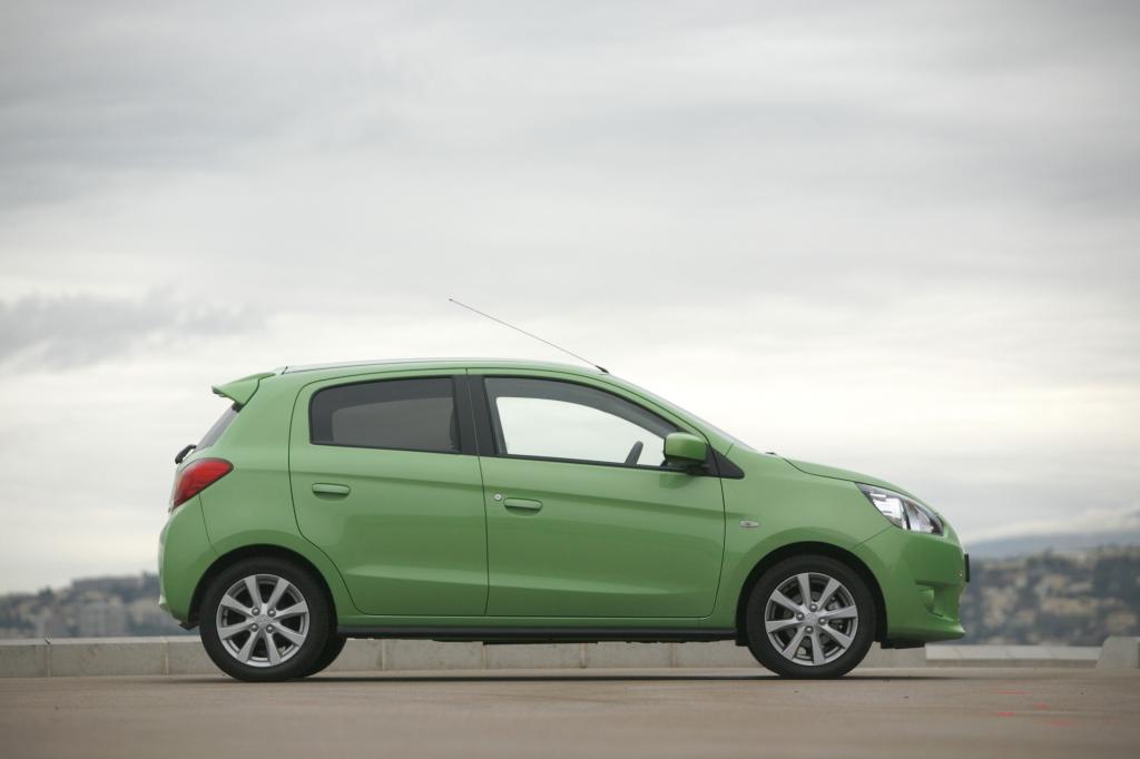 Wo andere Kleinwagen sich optisch als schick oder sportlich positionieren, wirkt der seit knapp einem Jahr erhältliche Mitsubishi Space Star eher gedrungen und pummelig