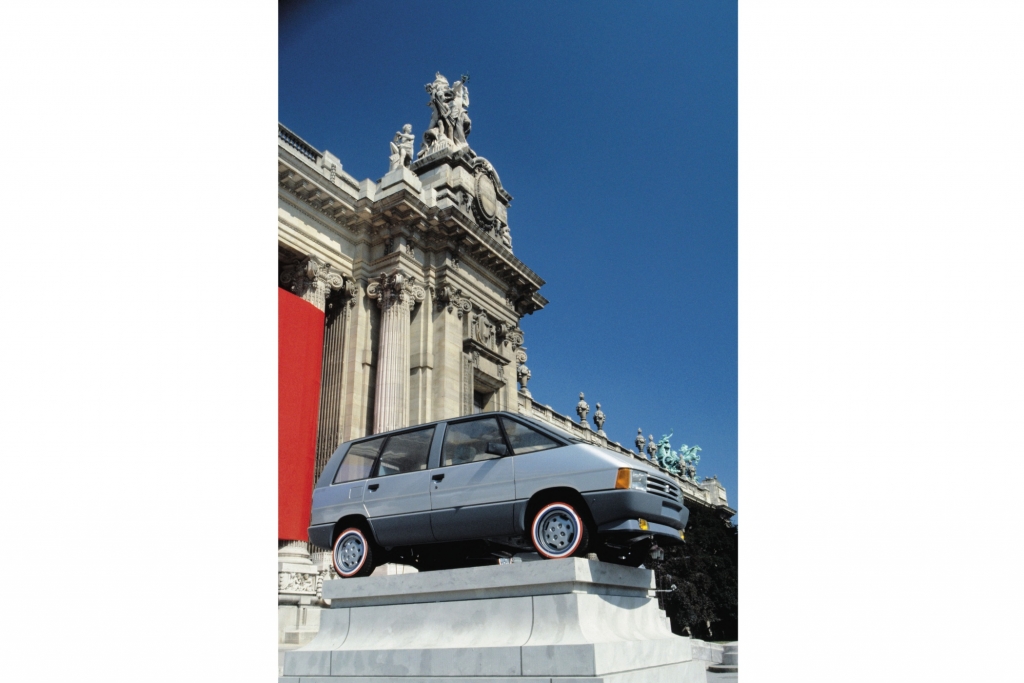 © Renault | Renault Espace Generation 1 Skulptur