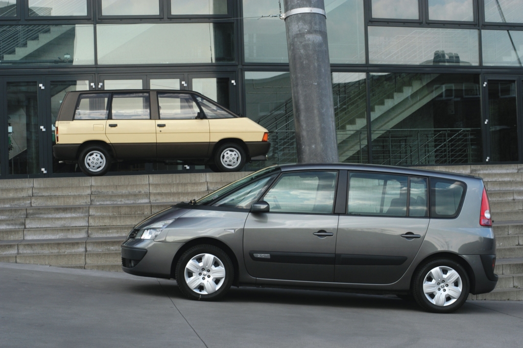 © Renault | Renault Espace Generation 1 ab 1984 und Generation 4 ab 2002