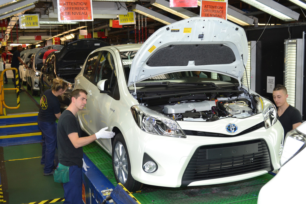 2,5-millionster Toyota Yaris rollt vom Band