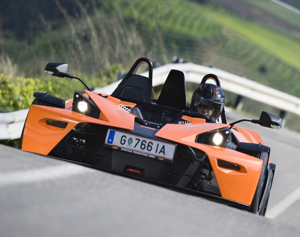 AMI 2014: Luxuslimousinen und Supersportwagen