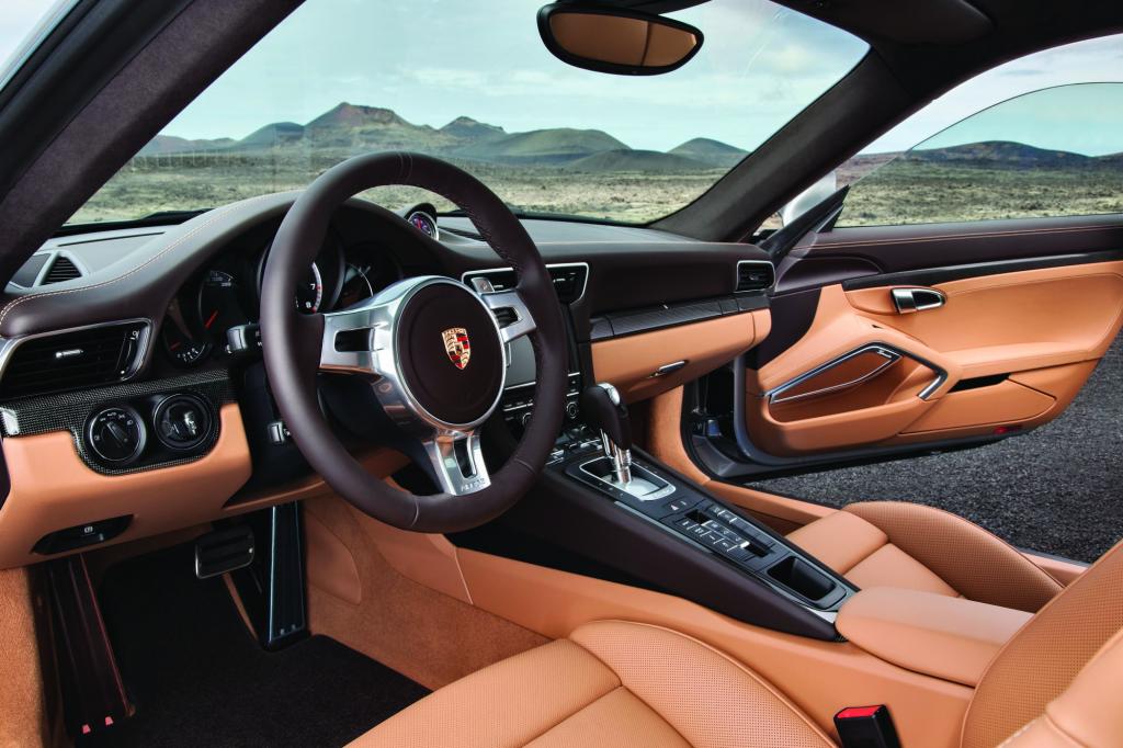 Auch innen zeichnen den Turbo S die üblichen Porsche-Tugenden aus 