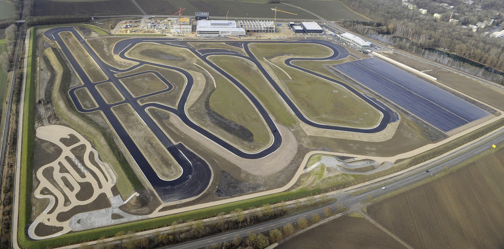 Audi-Driving-Experience startet
