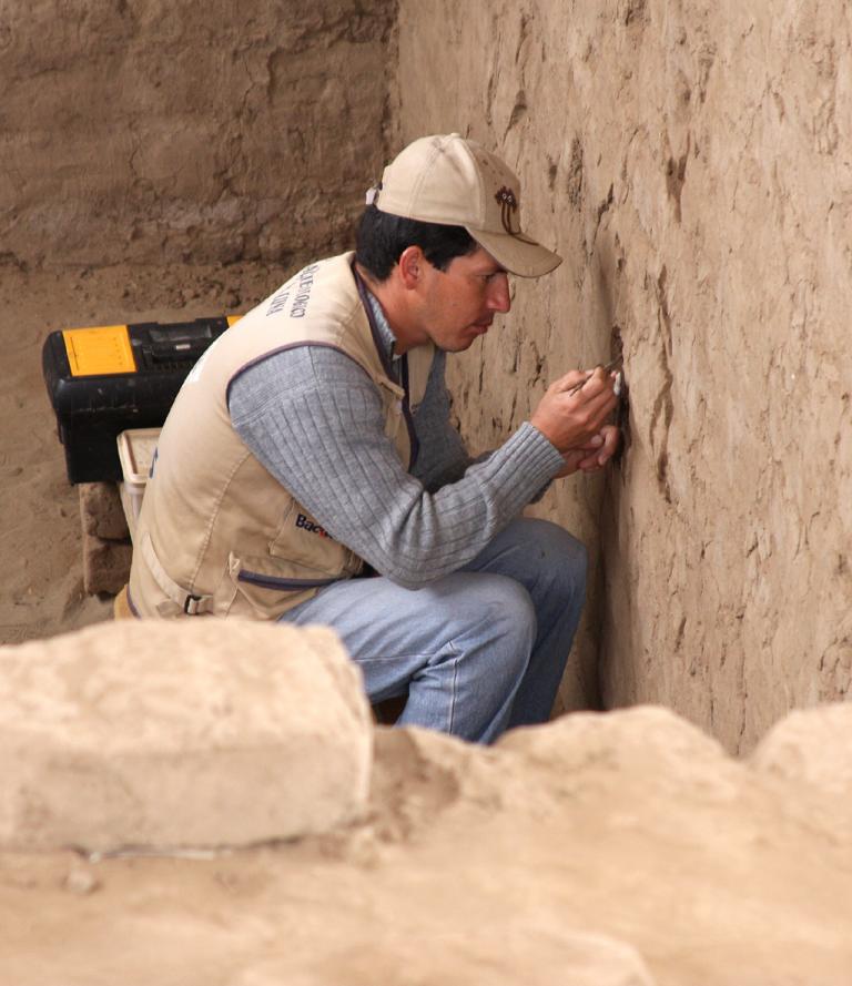 Ausgrabung in der Huaca de la Luna. 