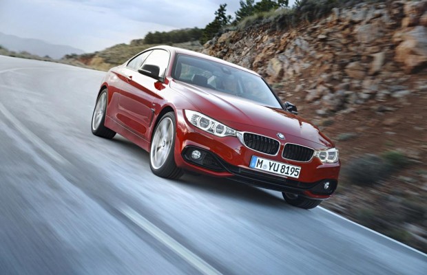 BMW 4er Coupé fährt auf Hankook Ventus S1 evo2