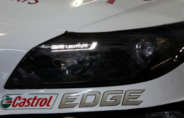 BMW geht mit Laserlicht auf den Nürburgring