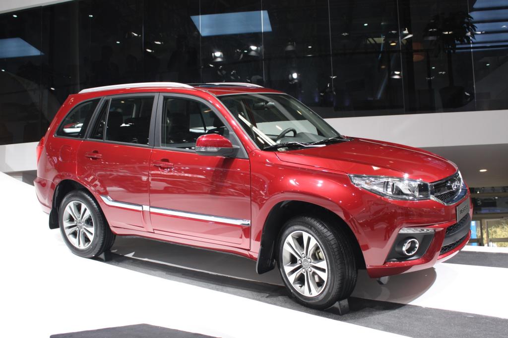Chery Tiggo 3 - bekannte SUV-Baureihe von Chery, neues Modell mit gefälligerer, dezenterer Form