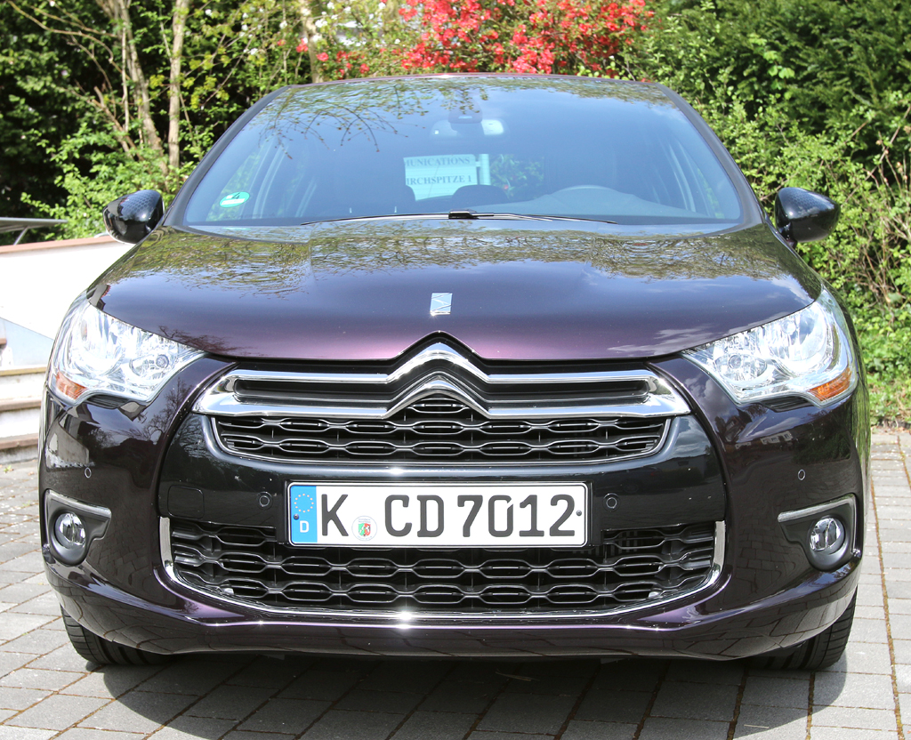 Citroën DS4: Blick auf die Frontpartie. 