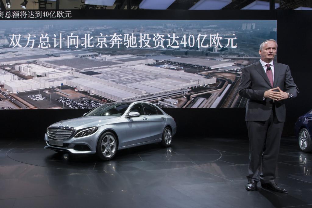 Die um acht Zentimeter verlängerte Mercedes C-Klasse mit 2,92 Meter langem Radstand