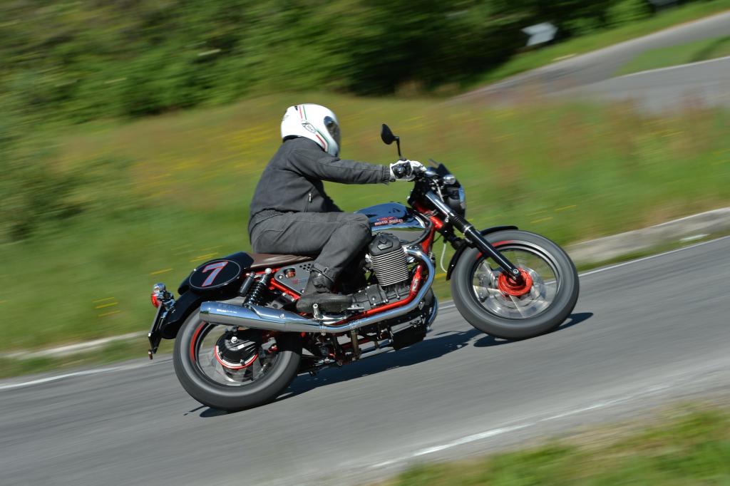 Ein Motorrad muss nicht unbedingt viel Leistung haben, um Spaß zu machen.