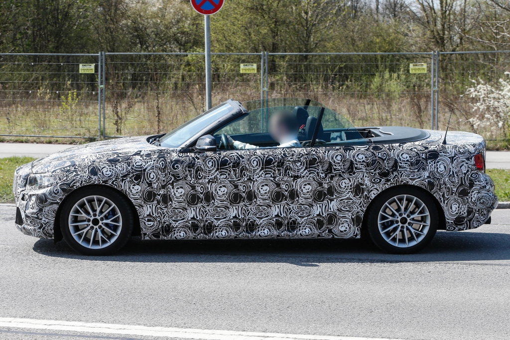Erwischt: Erlkönig BMW 2er Cabrio - Oben offen