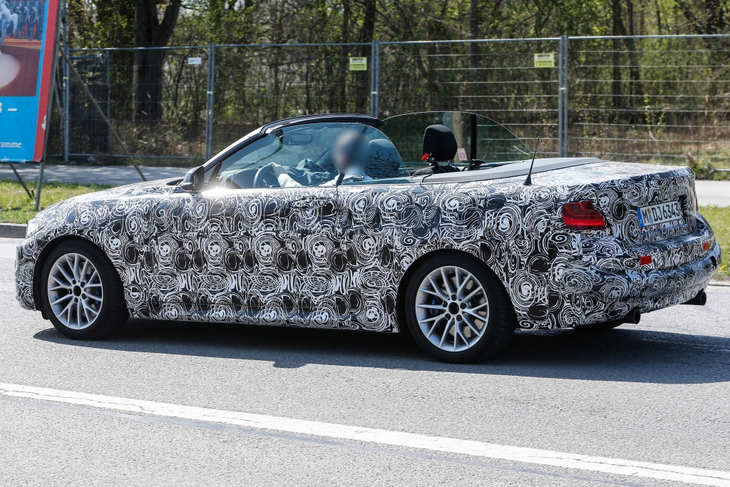 Erwischt: Erlkönig BMW 2er Cabrio - Oben offen